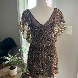 EXPRESS NWOT Leopard Flutter Sleeve Dress